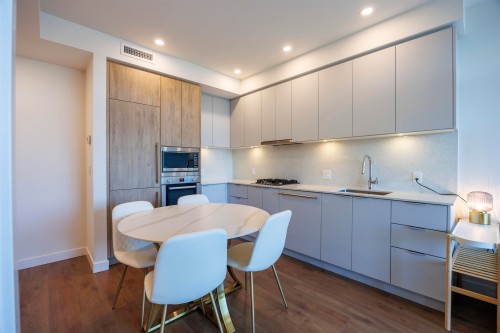 1101-537 Cottonwood Avenue, Coquitlam, BC 