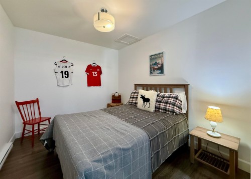 605 Woodland Avenue, Gibsons, BC 