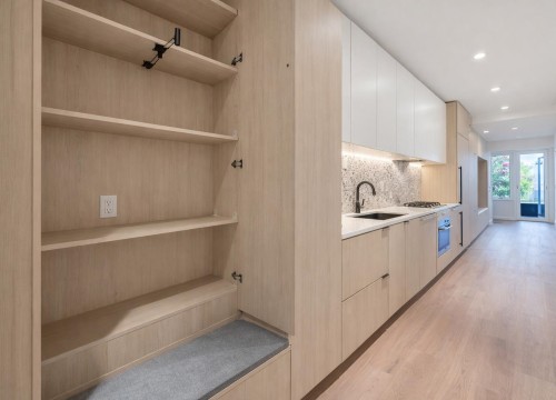 422-2471 St George Street, Vancouver, BC 