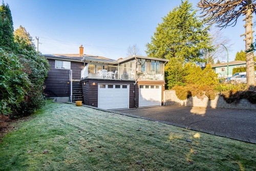 1910 Holdom Avenue, Burnaby, BC 