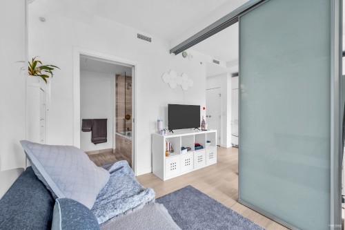 303-1480 Howe Street, Vancouver, BC 