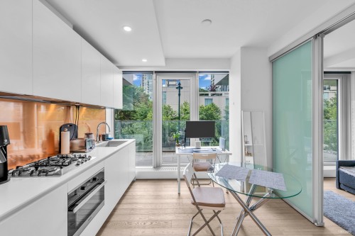 303-1480 Howe Street, Vancouver, BC 