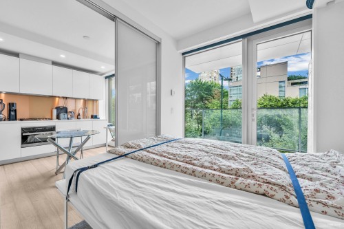 303-1480 Howe Street, Vancouver, BC 