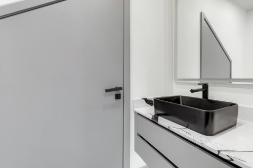 2-3547 Georgia Street E, Vancouver, BC 