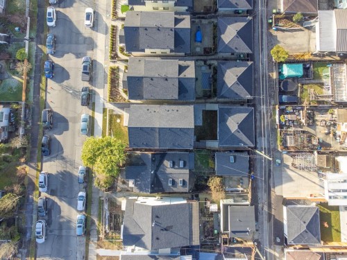 2-3547 Georgia Street E, Vancouver, BC 