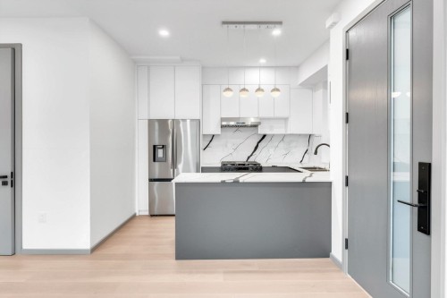 2-3547 Georgia Street E, Vancouver, BC 