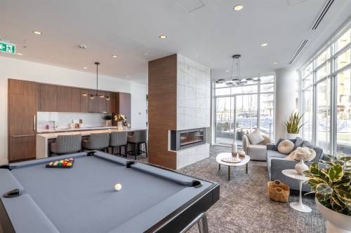 2501-7769 Park Crescent, Burnaby, BC 