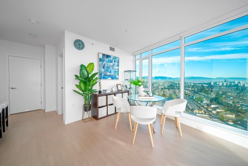 2501-7769 Park Crescent, Burnaby, BC 