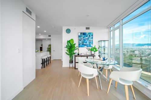 2501-7769 Park Crescent, Burnaby, BC 