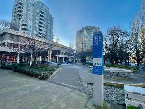 702-6191 Buswell Street, Richmond, BC 