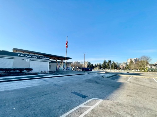 702-6191 Buswell Street, Richmond, BC 