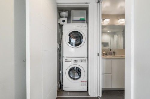 1601-6533 Buswell Street, Richmond, BC 