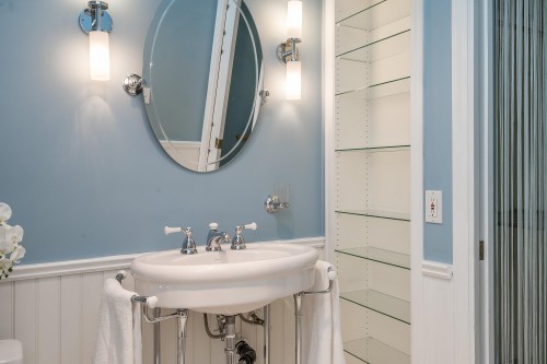 305-4728 53 Street, Delta, BC 