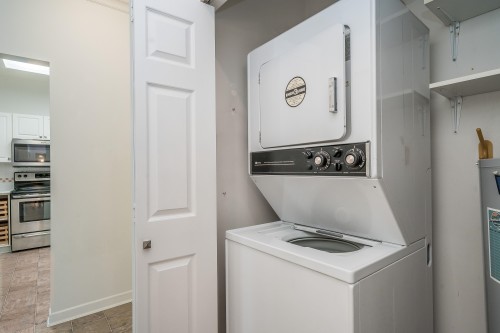 305-4728 53 Street, Delta, BC 