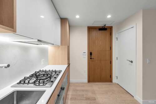 211-6833 Pearson Way, Richmond, BC 