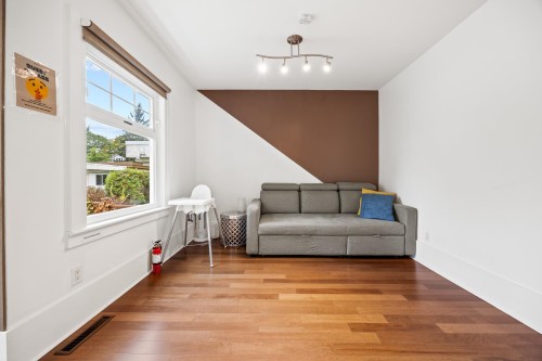 3276 21St Avenue W, Vancouver, BC 