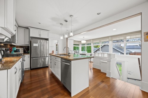 3276 21St Avenue W, Vancouver, BC 