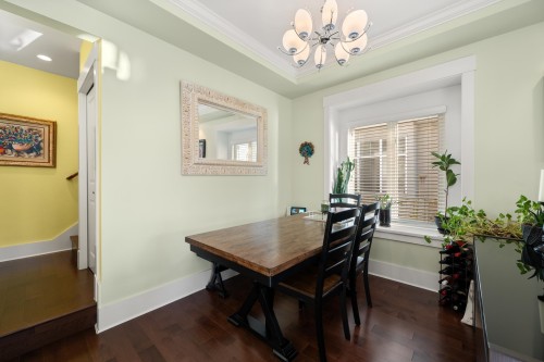 720 68Th Avenue W, Vancouver, BC 