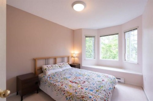 10-7500 Cumberland Street, Burnaby, BC 