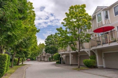 10-7500 Cumberland Street, Burnaby, BC 