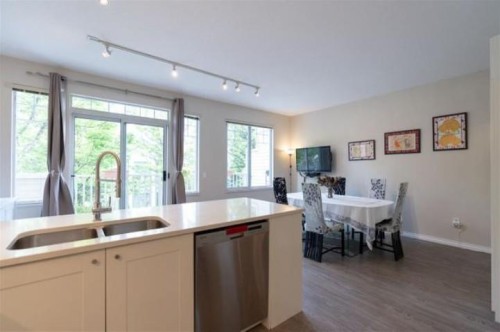 10-7500 Cumberland Street, Burnaby, BC 