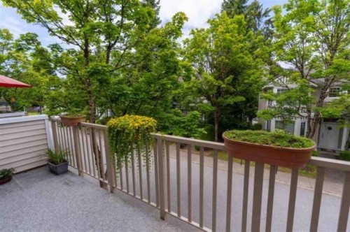 10-7500 Cumberland Street, Burnaby, BC 