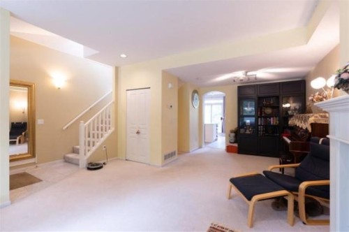 10-7500 Cumberland Street, Burnaby, BC 