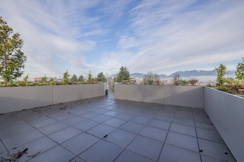 520-2471 St George Street, Vancouver, BC 