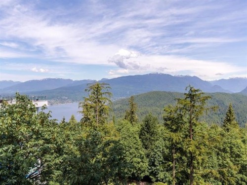 1006-9060 University Crescent, Burnaby, BC 