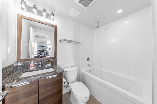 1901-2968 Glen Drive, Coquitlam, BC 