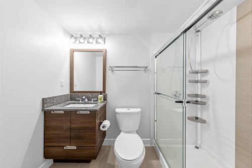 1901-2968 Glen Drive, Coquitlam, BC 