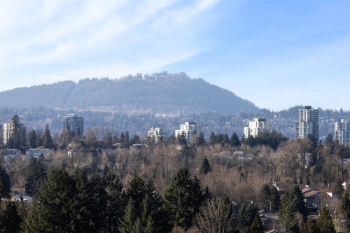 1901-2968 Glen Drive, Coquitlam, BC 