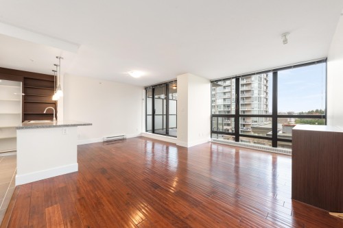 705-2959 Glen Drive, Coquitlam, BC 