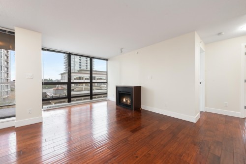 705-2959 Glen Drive, Coquitlam, BC 