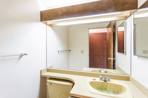 208-7631 Steveston Highway, Richmond, BC 