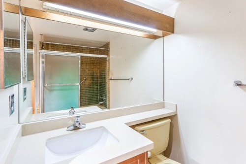 208-7631 Steveston Highway, Richmond, BC 