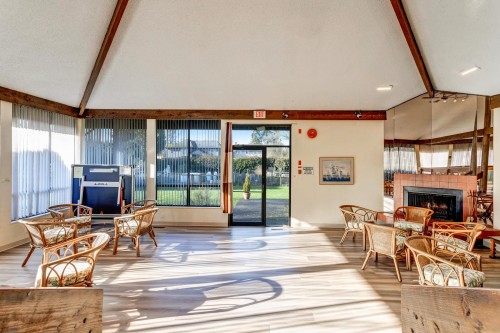 208-7631 Steveston Highway, Richmond, BC 