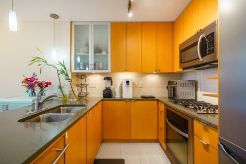 1802-7325 Arcola Street, Burnaby, BC 