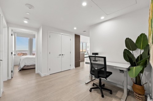 2404-6537 Telford Avenue, Burnaby, BC 