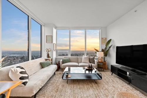 2404-6537 Telford Avenue, Burnaby, BC 