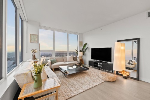 2404-6537 Telford Avenue, Burnaby, BC 