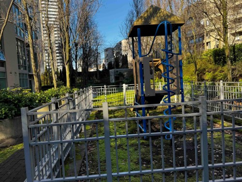 806-1005 Beach Avenue, Vancouver, BC 