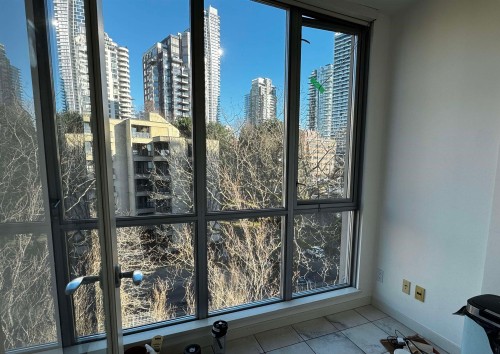 806-1005 Beach Avenue, Vancouver, BC 