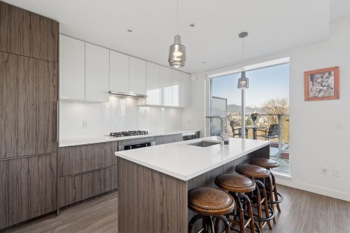 505-379 Broadway E, Vancouver, BC 