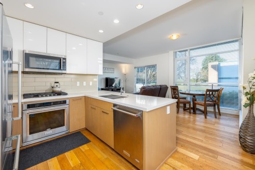 127-5311 Cedarbridge Way, Richmond, BC 