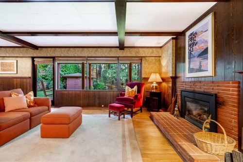 4695 Mapleridge Drive, North Vancouver, BC 