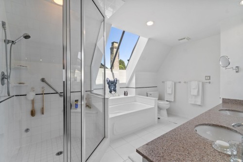 7215 Wiltshire Street, Vancouver, BC 