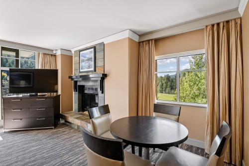 428/430-4050 Whistler Way, Whistler, BC 