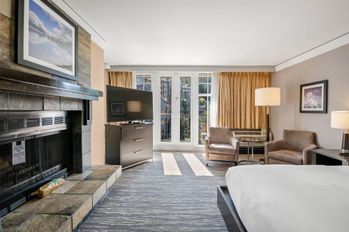 428/430-4050 Whistler Way, Whistler, BC 