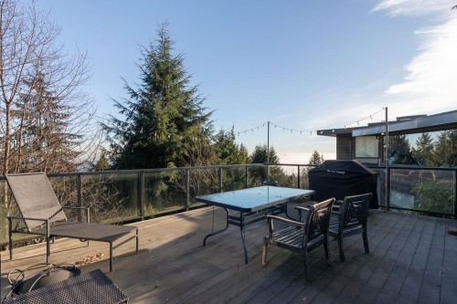 1448 Sandhurst Place, West Vancouver, BC 